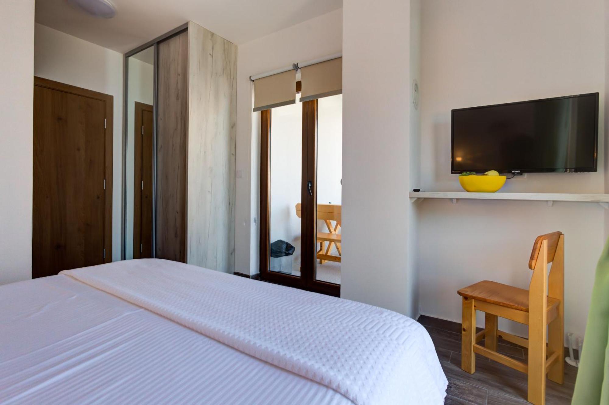 Mima Apartments Sveti Stefan Exteriör bild