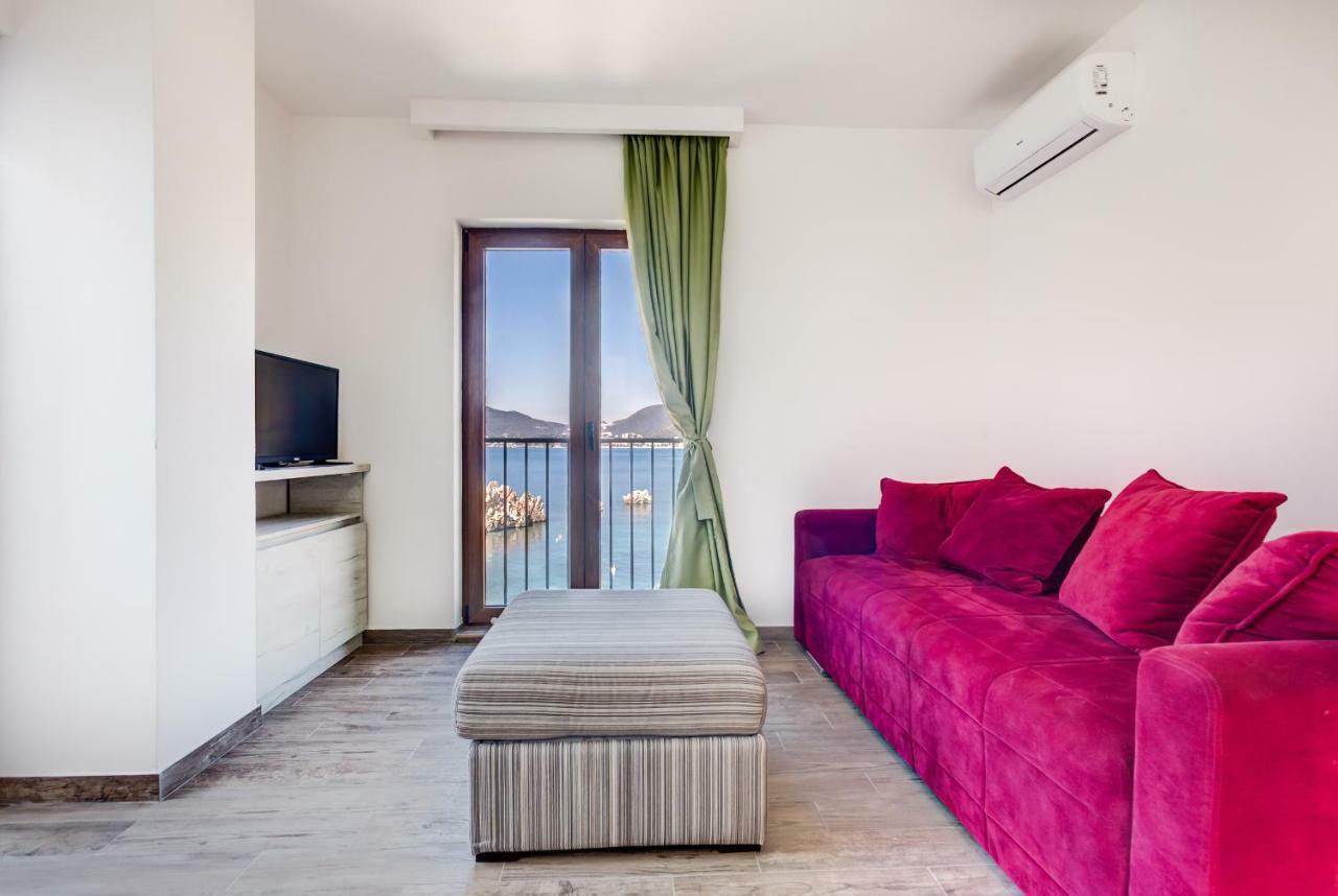 Mima Apartments Sveti Stefan Exteriör bild