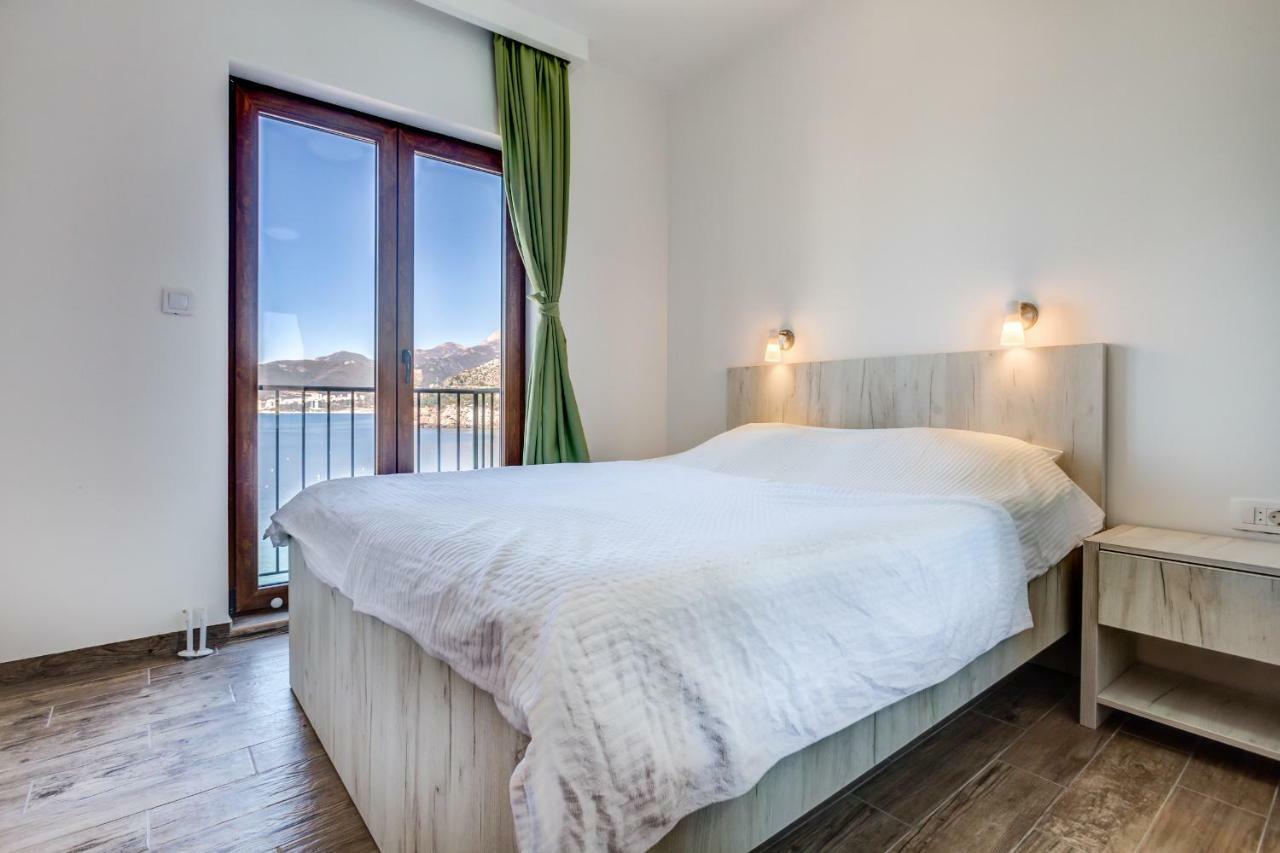 Mima Apartments Sveti Stefan Exteriör bild